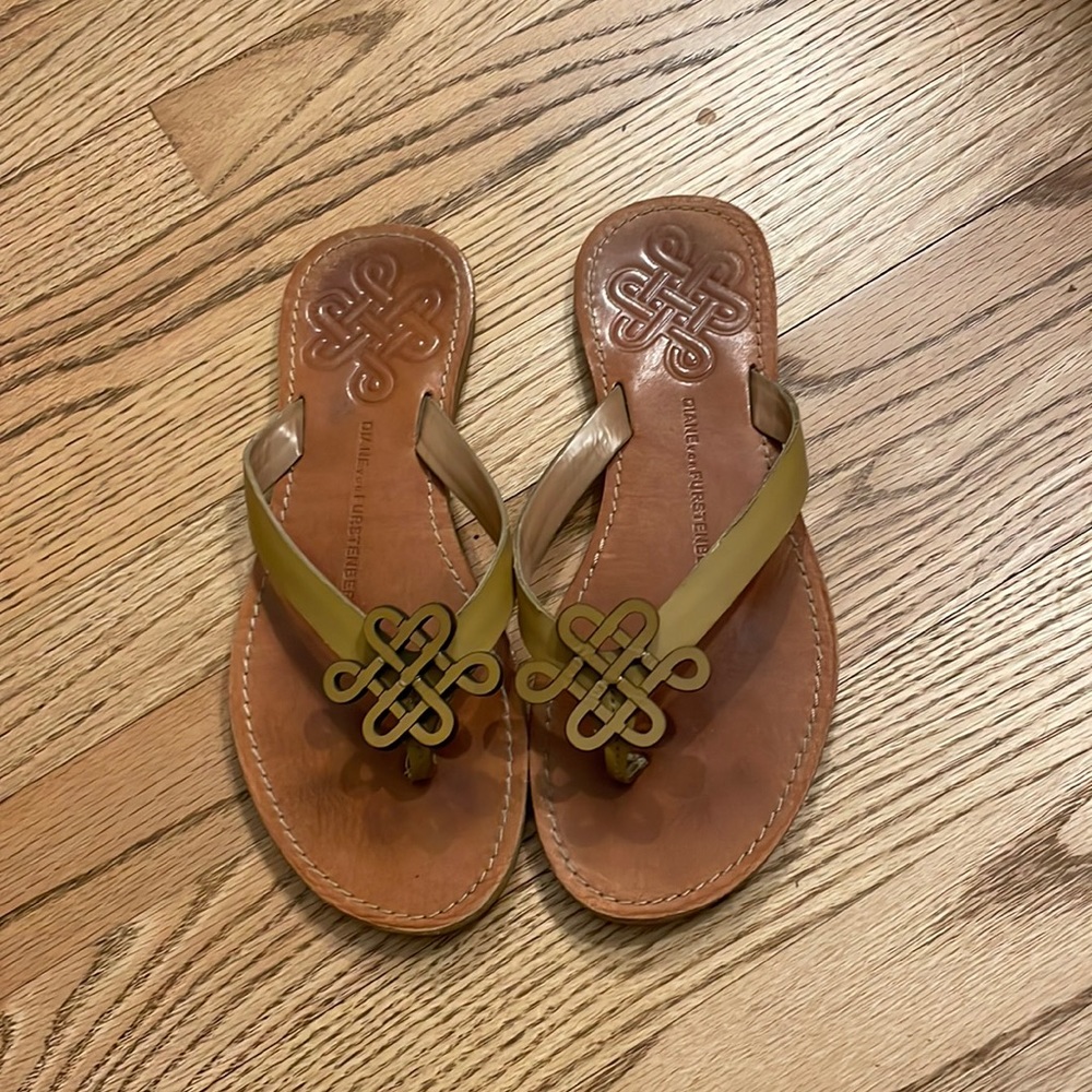 Dianne vonFurstenburg sandals